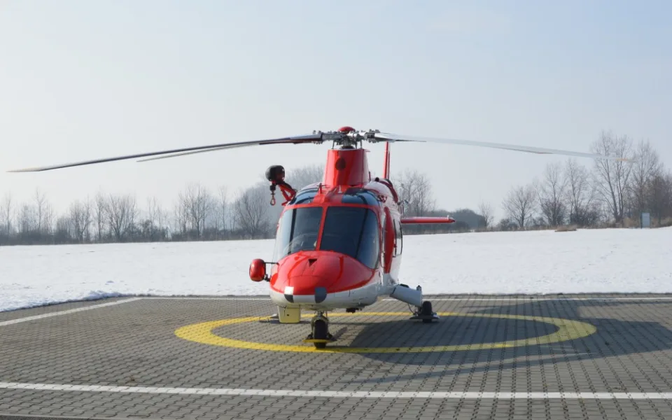 FOTO/VIDEO: Záchranáři mají náhradní helikoptéru, dnes ji představili novinářům