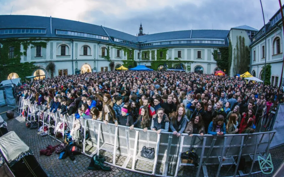 Olomoucký majáles nabídne Lenku Dusilovou, Evu Kantůrkovou i Lukáše Hejlíka