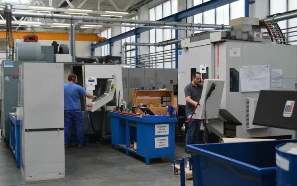 Firma HBC Steel hledá nové zaměstnance. Najdete zde nejmodernější stroje