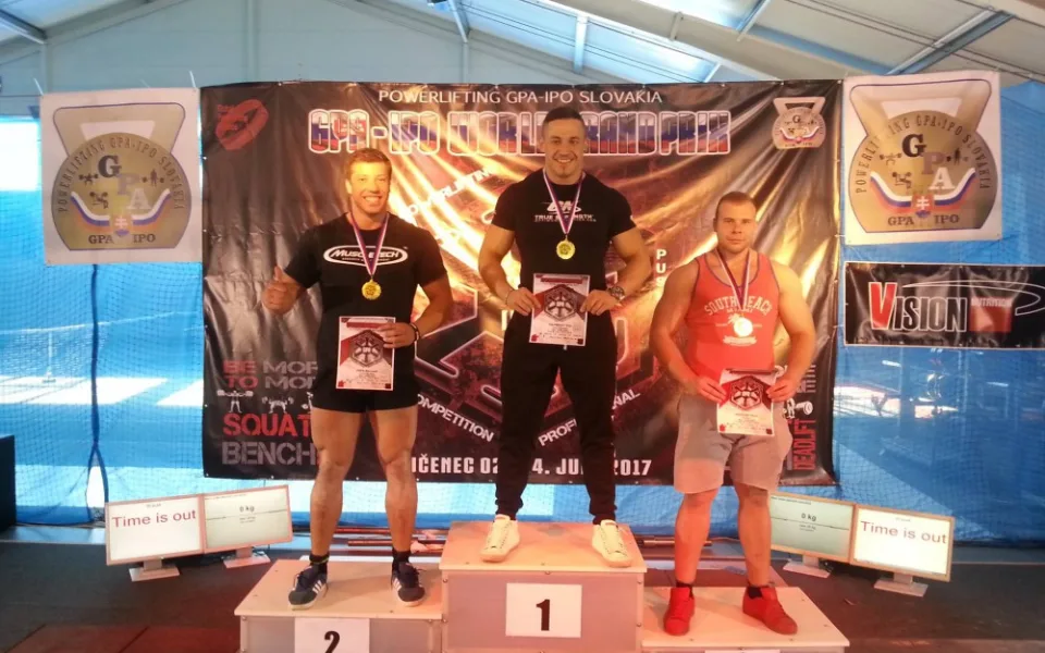 Petr Folprecht a Alexandr Popa obsadili dvě nejlepší příčky na světovém šampionátu v silovém trojboji