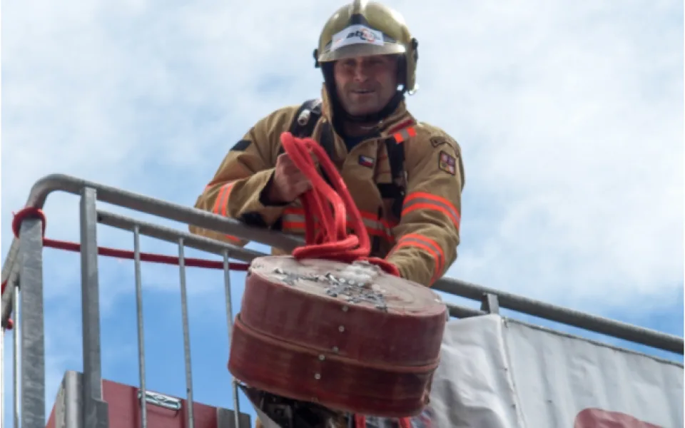 Olomoucký hasič Michal Přecechtěl vybojoval druhé místo v mezinárodní soutěži Toughest Firefighter Alive