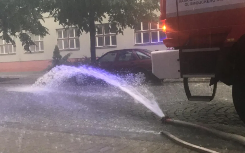 AKTUALIZOVÁNO: Silné bouřky zaměstnávají hasiče. Nejvíce na Prostějovsku, poté na Olomoucku