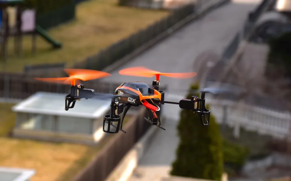 VIDEO: V Opatovicích na Prostějovsku proběhl závod dronů