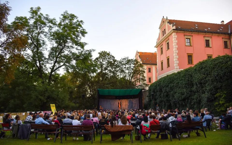 Olomoucké shakespearovské léto navštívilo bezmála tisíc lidí