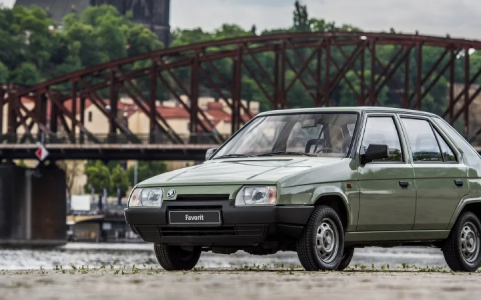 Legendární "Fáčko" slaví 30. narozeniny. Novinka na trhu tehdy vyšla na osmadvacet průměrných výplat