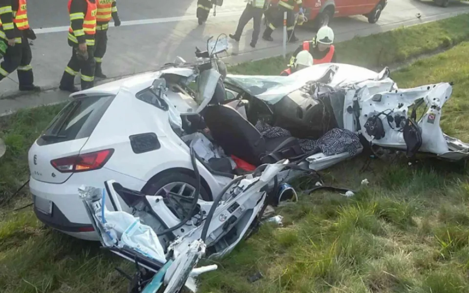 Na dálnici D1 se stala tragická nehoda, nepřežila ji mladá žena