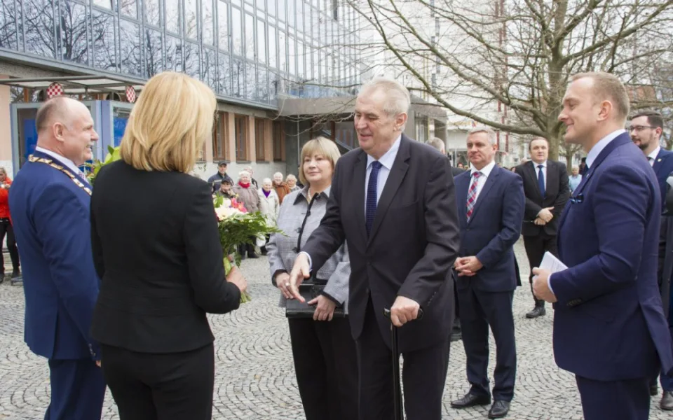 Zeman se setká s občany Olomouckého kraje. Podívejte se na jeho program