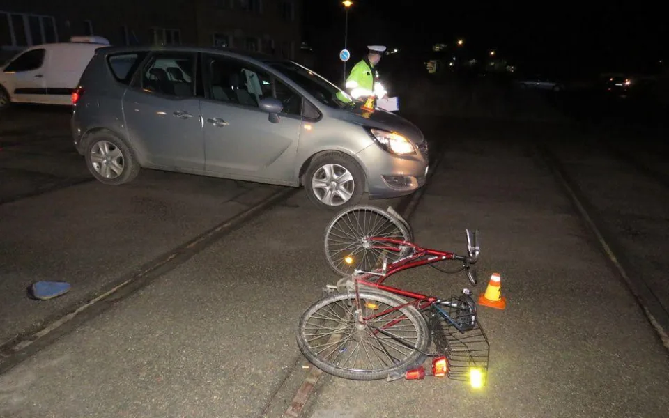 Srážka cyklistky s automobilem