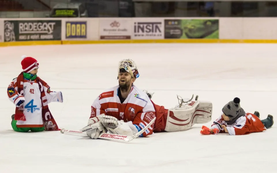 FOTOGALERIE: Kohouti přehráli doma tygry z Liberce 4:1, krásnými góly se zaskvěli Laš a Burian