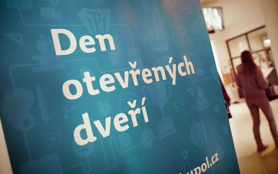 Univerzita v sobotu otevírá své brány pro uchazeče o studium. Pomůže jim i speciální mobilní aplikace