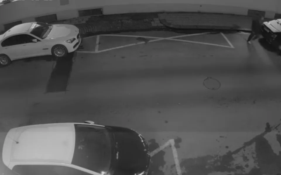 Policie už zná totožnost muže, který obtěžoval a osahával ženu v Přerově. Pomohla veřejnost