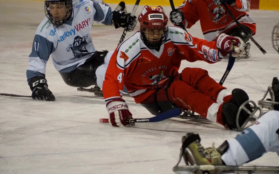 Olomoučtí sledge hokejisté si o bronz nezahrají, dvougólové vedení promarnili