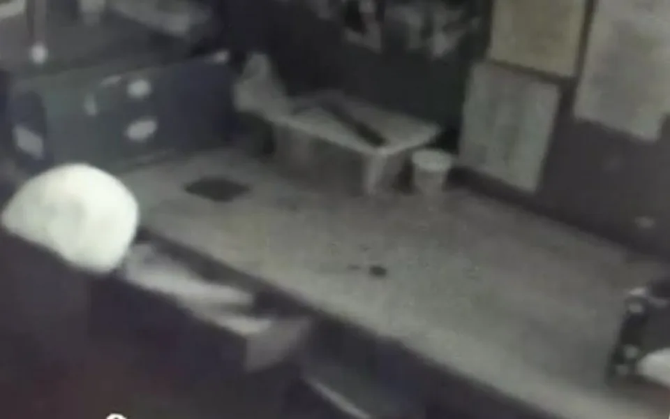 Vloupal se do obchodu v Horce nad Moravou, ukradl notebook a hotovost
