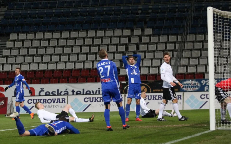 FOTOGALERIE: Sigma doma jen remizovala s Karvinou 1:1, přišla tak o třetí místo v tabulce