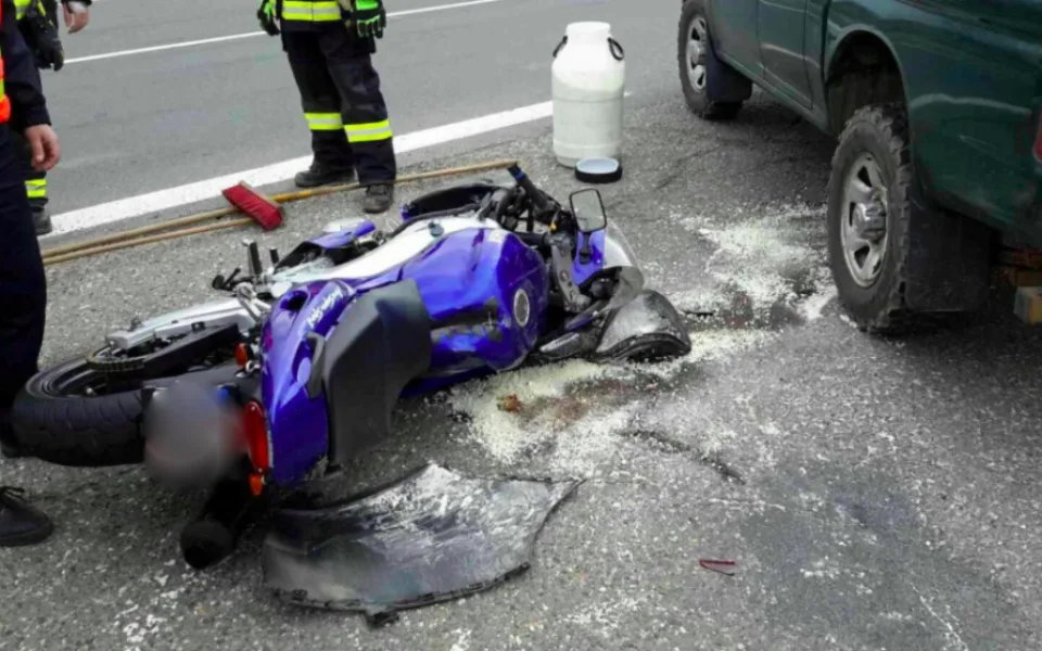 Jen v sobotu hasiči zasahovali na Olomoucku u dvou těžkých nehod motorkářů
