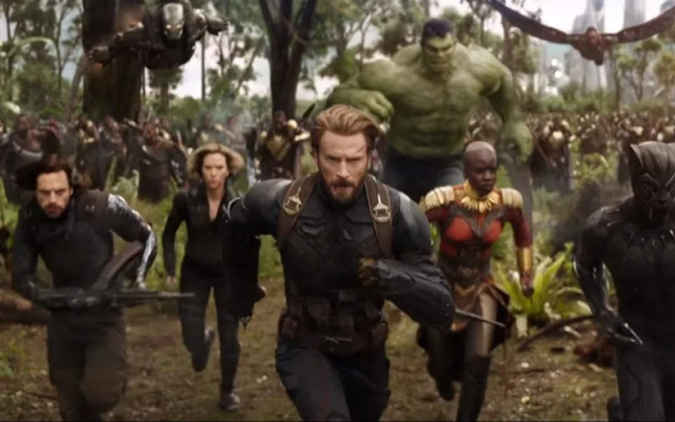 FILMOVÉ PREMIÉRY: Vrací se Avengers a svedou nekonečný boj. Doplní je dvě komedie