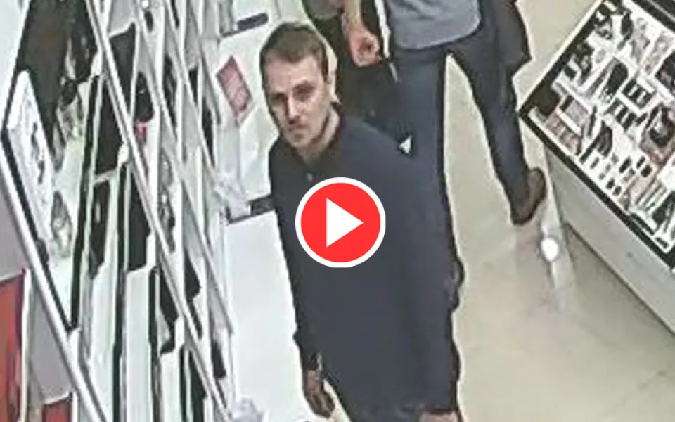 VIDEO: Policie hledá muže, který v olomoucké drogerii kradl značkové parfémy