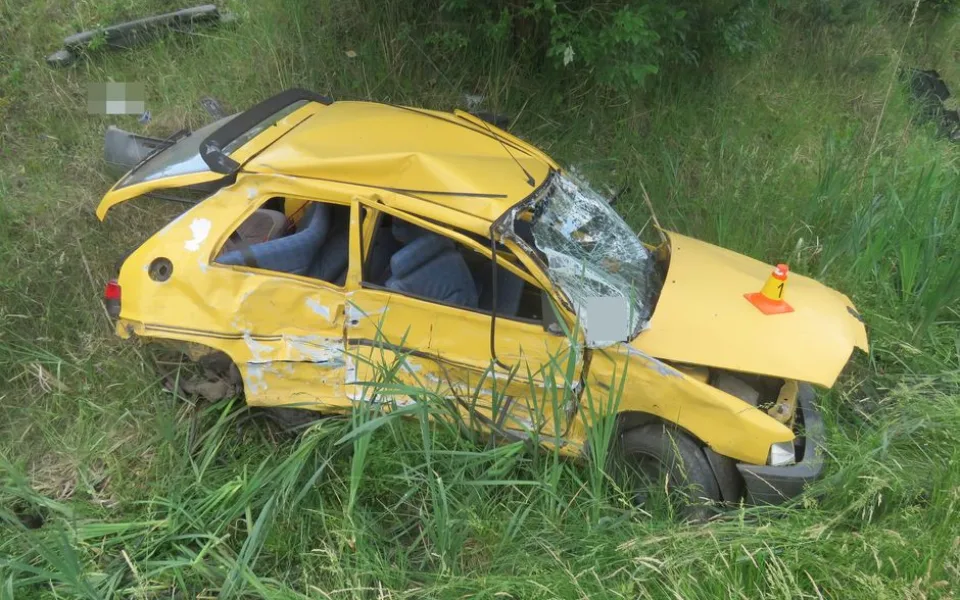 Řidička vjela do cesty náklaďáku na hlavní silnici, při nehodě se těžce zranila