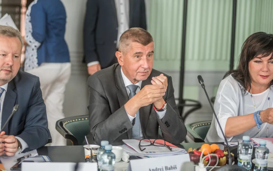 Babišova vláda na středeční návštěvě v kraji řešila dopravu i kůrovce