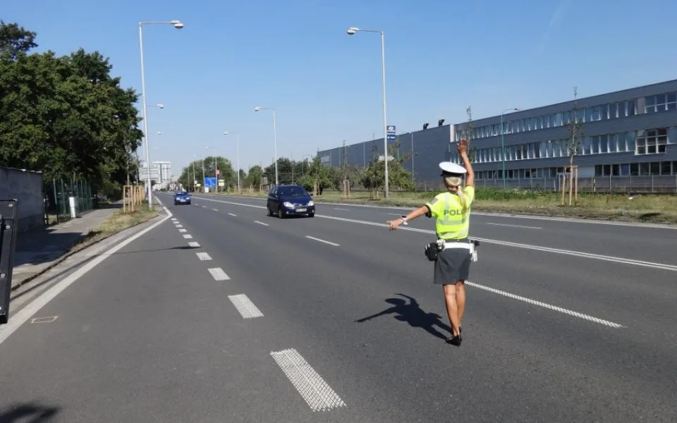 FOTO: Policie v rámci kampaně „Nepozornost zabíjí“ kontroluje rychlost, pásy i stav vozidel