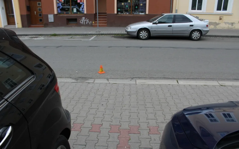 Řidič srazil cyklistu a ujel, policie teď pátrá po svědcích nehody