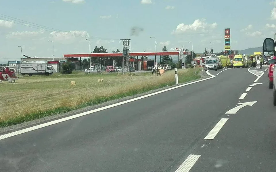 AKTUÁLNĚ: Mezi Olomoucí a Šternberkem se při nehodě zranilo pět osob včetně dětí