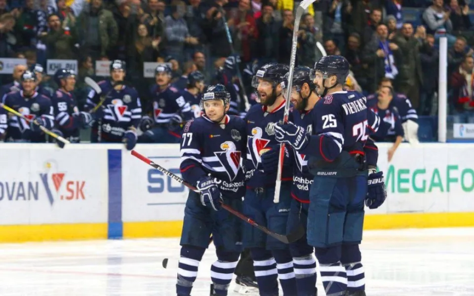 Slovan Bratislava do Olomouce nepřijede. Tým skolily střevní problémy