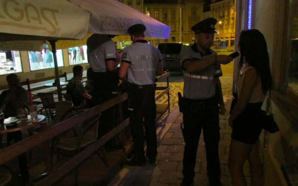 Policie bude v rámci akce HAD systematicky kontrolovat až do konce roku bary a restaurace