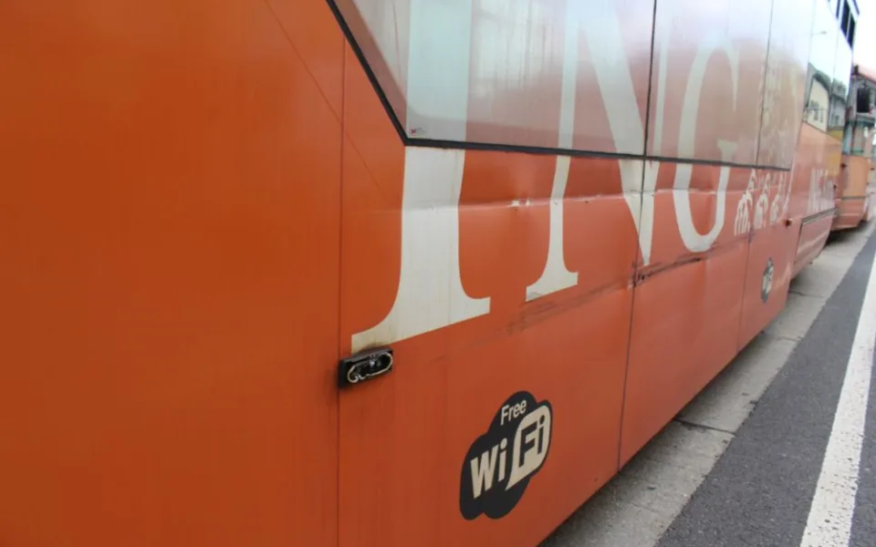 V Olomouci se srazilo nákladní auto s tramvají