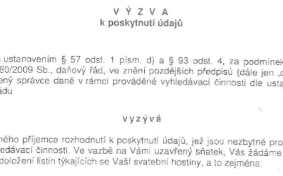 Novomanželé dostali nepříjemný dar od finančáku, chtěl kompletní údaje o jejich svatební hostině