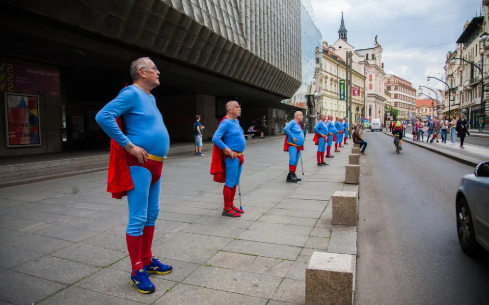 Každý čtvrtý senior na Olomoucku přeposílá řetězové e-maily. Pomoci má čtvrteční přednáška v Olomouci