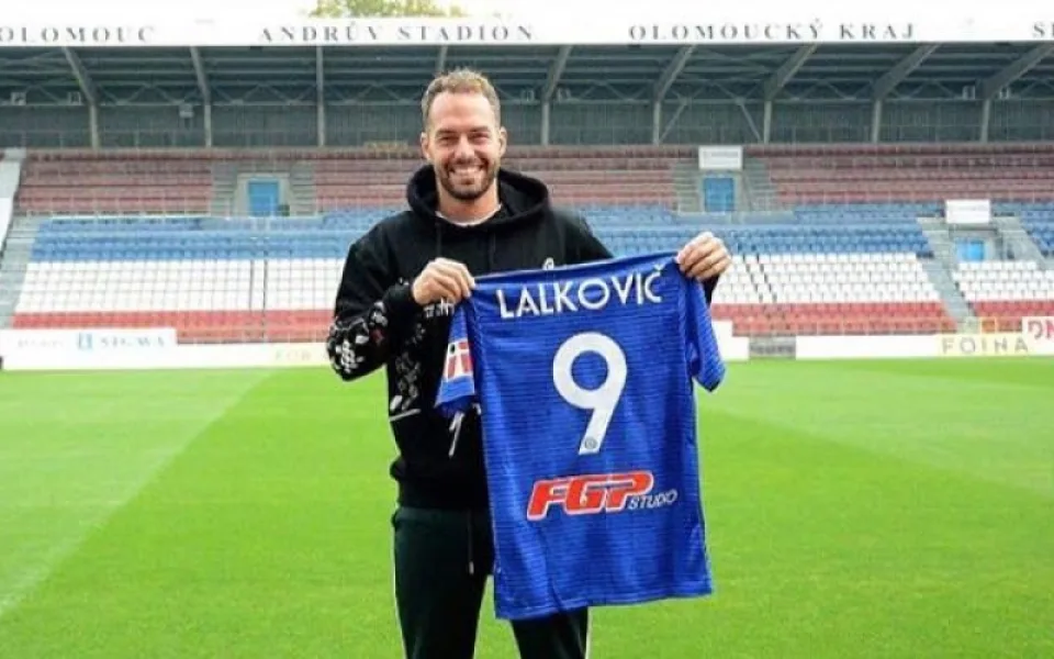 Prošel akademií Chelsea a hrál v Nizozemsku. Milan Lalkovič posílí Sigmu Olomouc