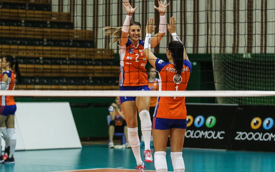 Olomoucké volejbalistky si poradily s hráčkami Prostějova. Porazily je 3:2