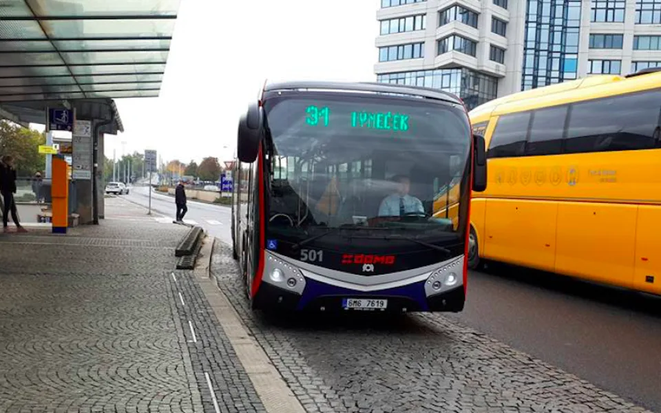První olomoucký elektrobus vyjel do provozu, obsluhuje linku 14