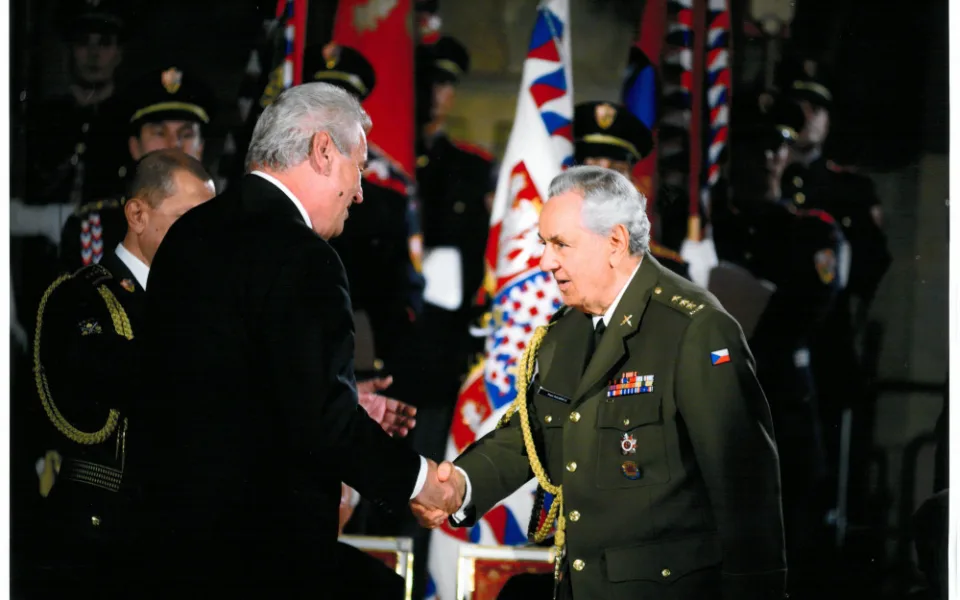 Zemřel válečný veterán a majitel Meopty Paul Rausnitz, přezdívalo se mu přerovský Baťa