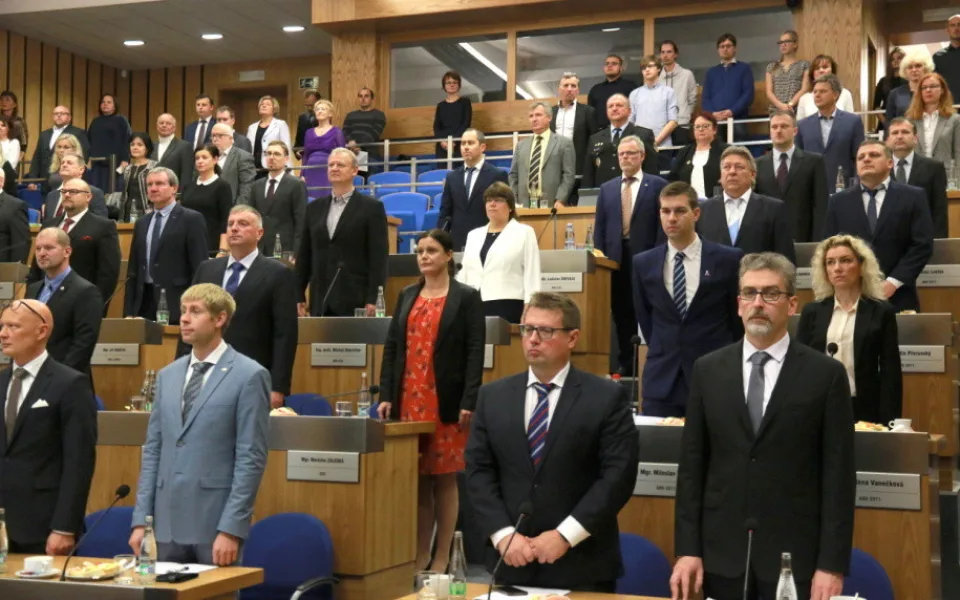 POLITICKÁ KORIDA: Na co se jednotlivé zastupitelské kluby zaměří v prvních týdnech funkčního období?