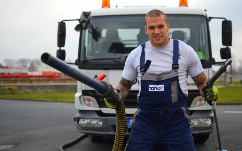 Den se servisním technikem Honzou: V téhle práci nemám co „po*rat“