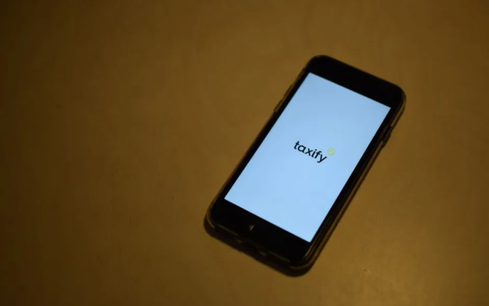 Taxify čelí systematickému pokutování od úřadů. Pokud se nic nezmění, služba v Olomouci skončí