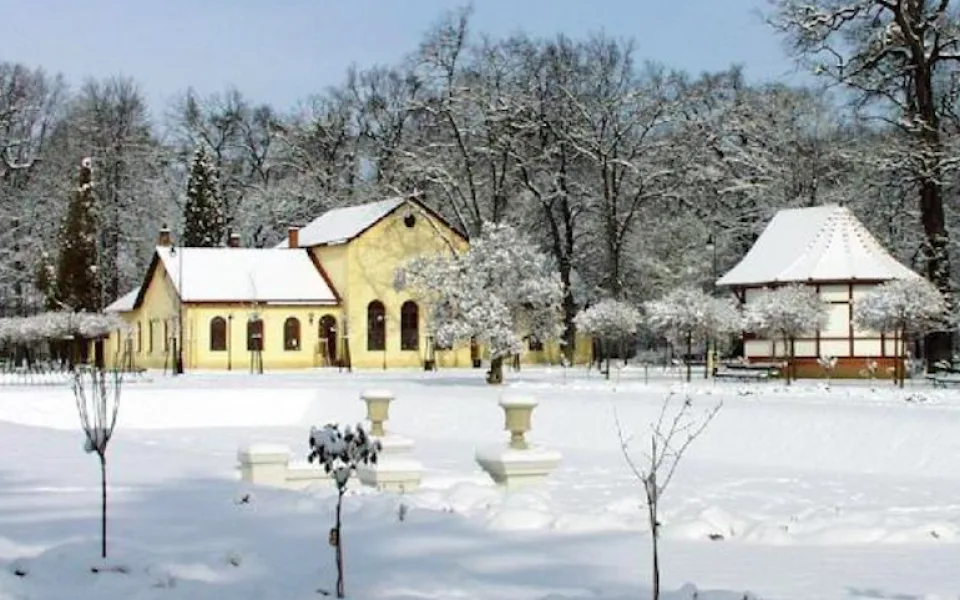 Městský park Michalov je až do odvolání kvůli sněhu uzavřen pro veřejnost