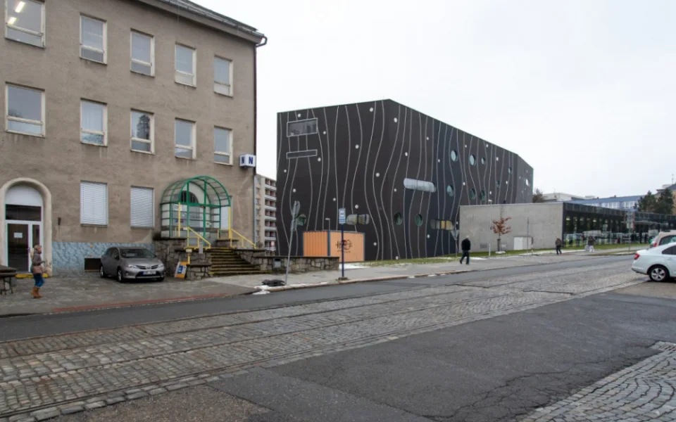 Na jaře bude otevřeno nové parkoviště pod lékárnou Fakultní nemocnice Olomouc