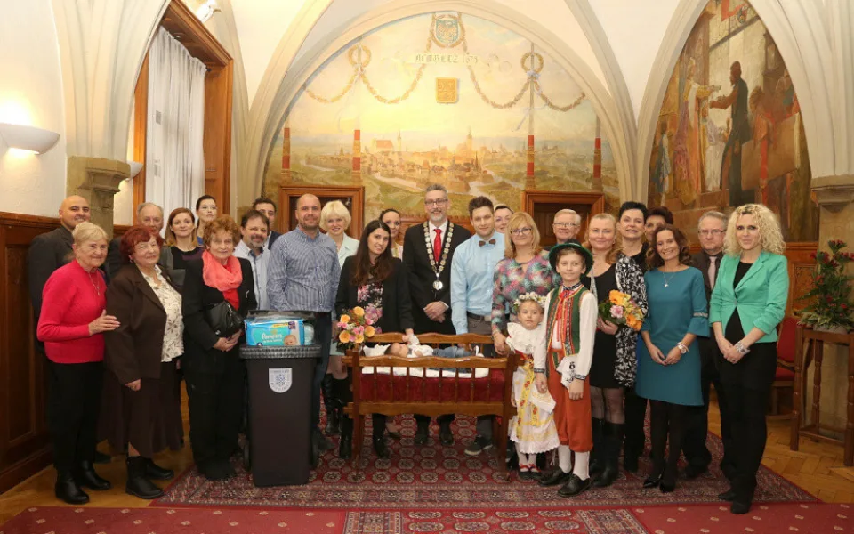 FOTO: Na radnici vítali prvního Olomoučánka letošního roku