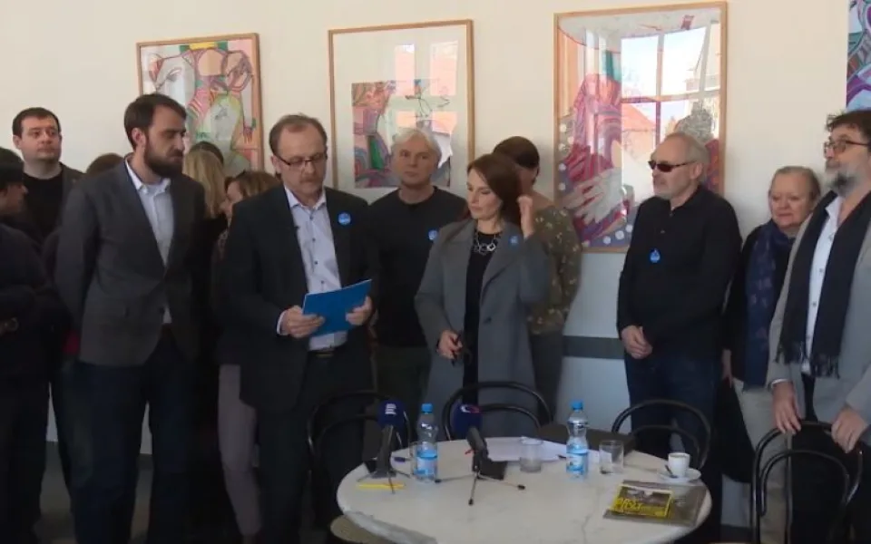 Zaměstnance Muzea umění Olomouc, kteří požadují rezignaci Antonína Staňka, podpořily známé osobnosti