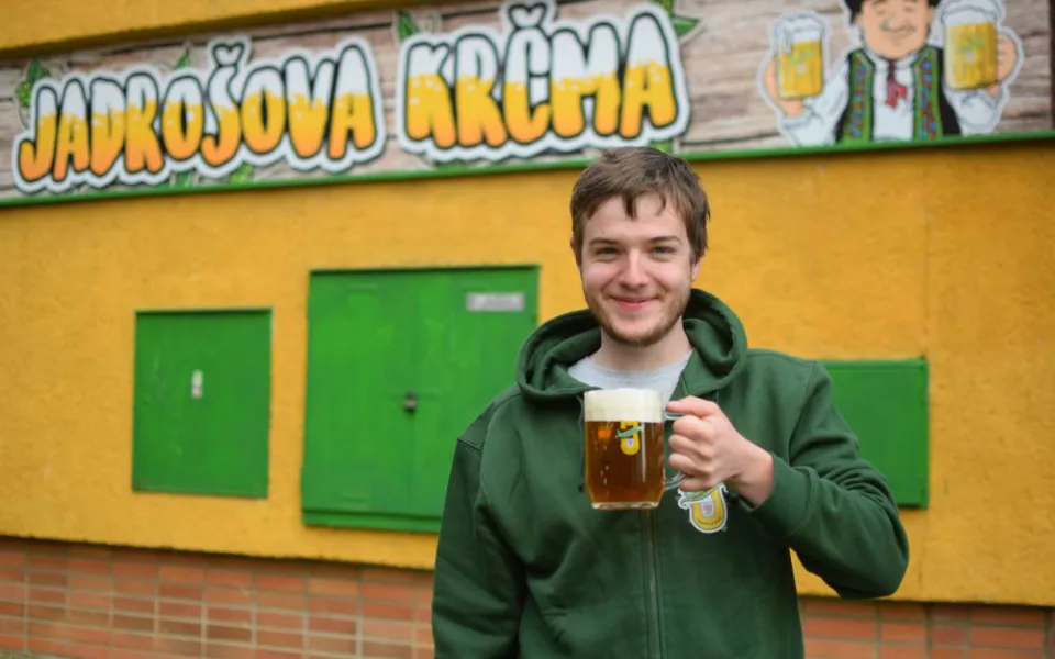 ROZHOVOR: Pivovar Jadrníček má třetí nejlepší pivo světa. Ochutnat ho můžete v Jadrošově Krčmě