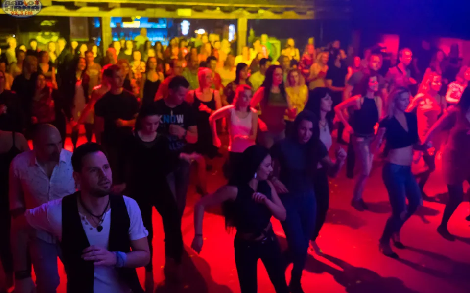 Latinskoamerické rytmy roztančily olomoucký Sklub