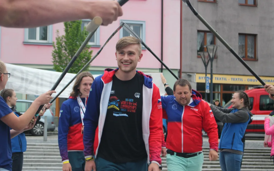 Jeseník přivítal posádku Youngster Yes. Na raftovém mistrovství světa v Austrálii vybojovala tři medaile