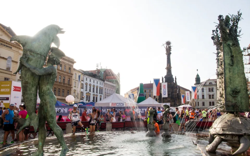 FOTOGALERIE: Podívejte se na fotky z desátého ročníku olomouckého půlmaratonu