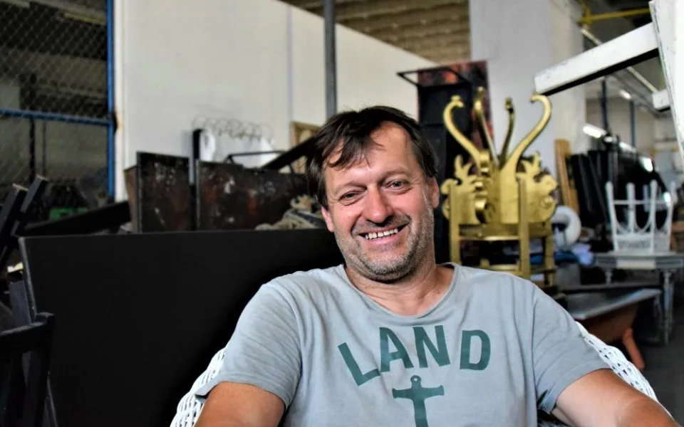 Den s kulisákem: Každý si představí herečky a chlast, ale je to dřina