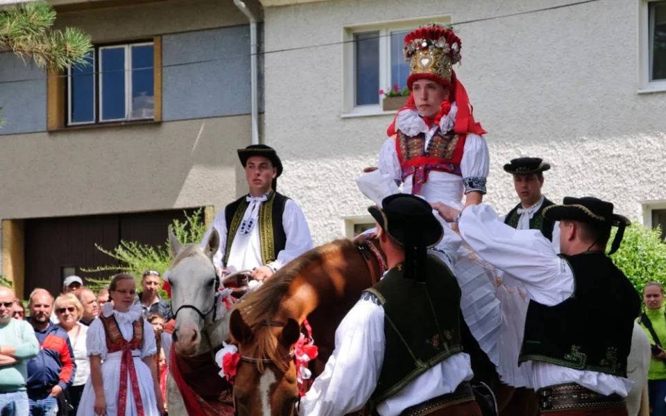 Jízda králů v Doloplazech nabídne krojovanou mši, koncert Věrovanky a jarmark