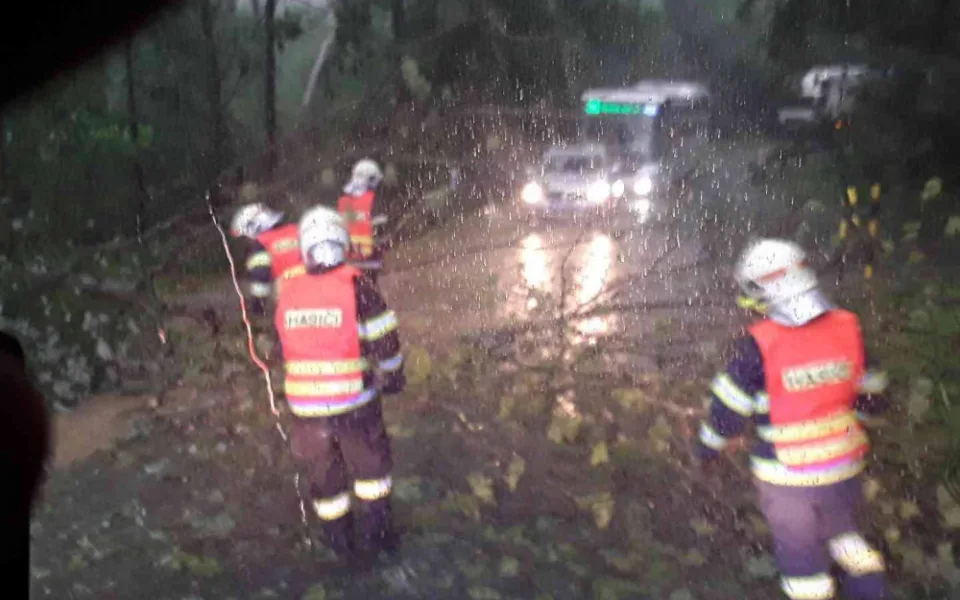 AKTUÁLNĚ: Na Olomoucko míří druhá vlna srážek. Hasiči evidují už přes 250 výjezdů