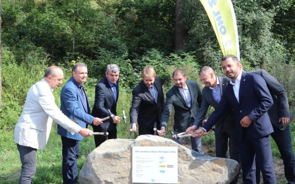 Stavba kanalizace, stanic a čističek v Přerově může začít. Byl položen základní kámen